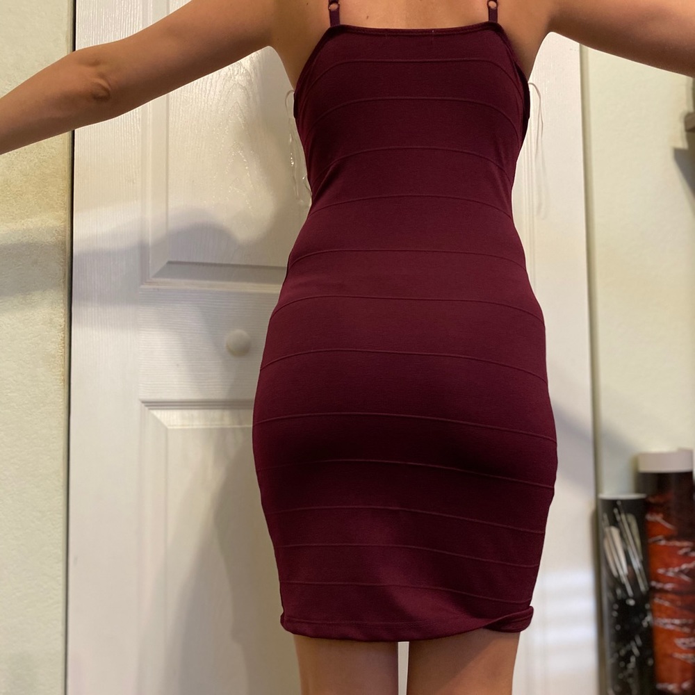 Dress - Picture 2 of 4